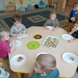 Grup "Jeżyki" - zajęcia kulinarne degustacja