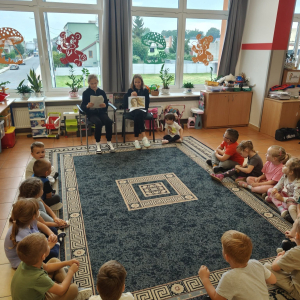 Narodowe czytanie u niedźwiadków 
