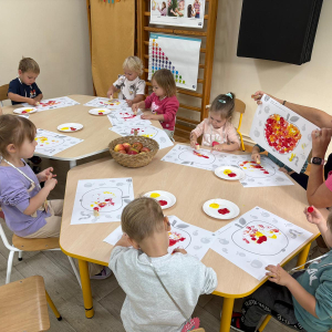 Praca plastyczna - jesienne jabłko