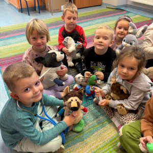 opiekują się zwierzętami