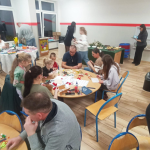 warsztaty - wykonujemy kartki świąteczne 