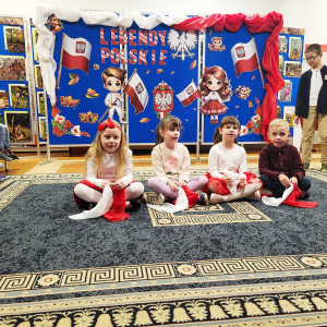 przedstawienie "Sówek" 