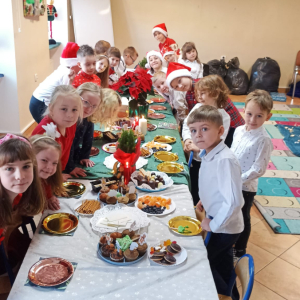 Pzry stole wigilijnym 