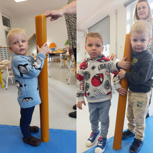 Oglądanie różnych świec - paschał jest bardzo wysoki.  Autor Alicja Murawka