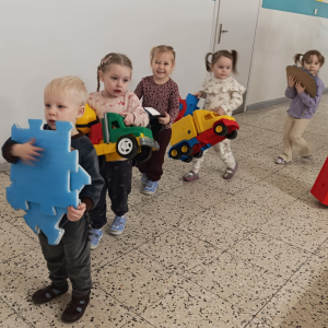 Razem możemy więcej - maluszki uczą się współpracy.  Autor Alicja Murawka