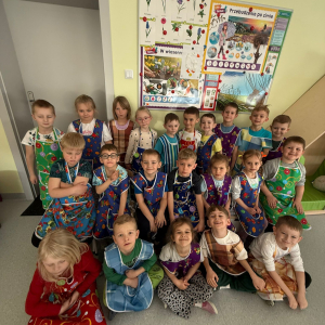 Radość z gotowania na każdej twarzy.